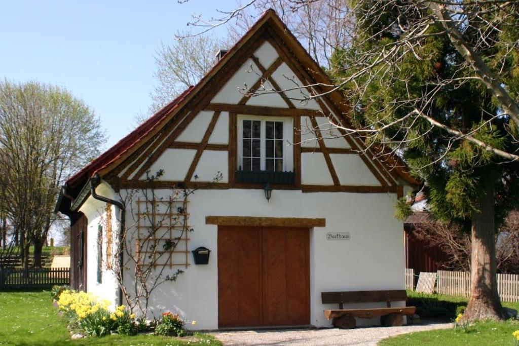 Wohlfuehlapartment Mit Charme Hergensweiler Exterior foto